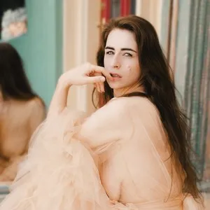 Live sex webcam photo for EffyTudor #278244231