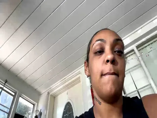 Live sex webcam photo for EgyptnNectar #273395085