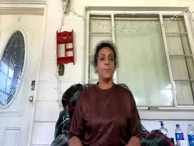 Live sex webcam photo for EgyptnNectar #273603454