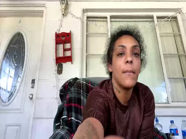 Live sex webcam photo for EgyptnNectar #273603486