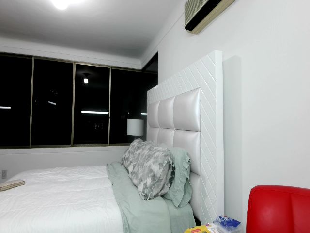 Live sex webcam photo for Einnyn_sweet #271824134