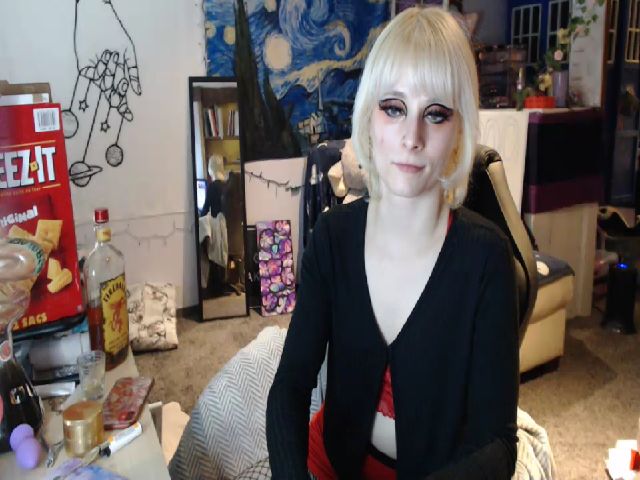 Live sex webcam photo for El_Dragon69 #272871835