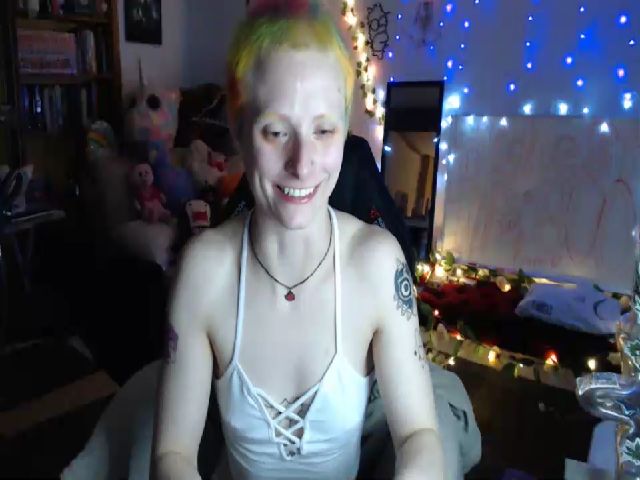 Live sex webcam photo for El_Dragon69 #273794170