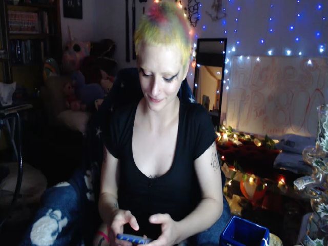 Live sex webcam photo for El_Dragon69 #273845761