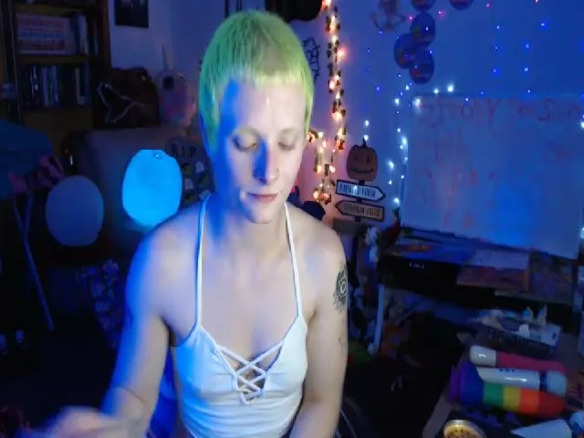 Live sex webcam photo for El_Dragon69 #274644067