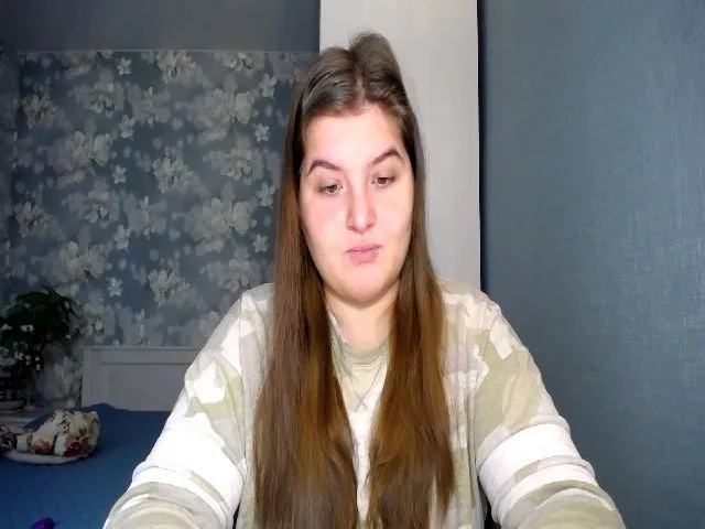 Live sex webcam photo for ElanisBlair #272709254