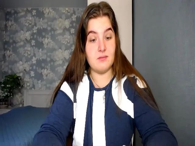 Live sex webcam photo for ElanisBlair #272799698