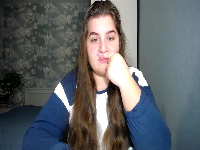 Live sex webcam photo for ElanisBlair #272805235