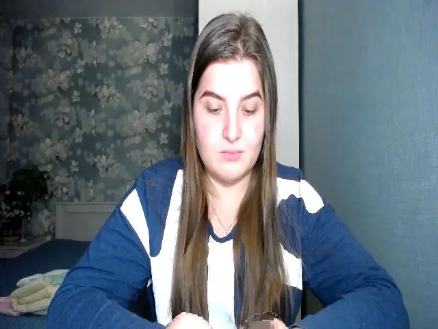 Live sex webcam photo for ElanisBlair #272822655