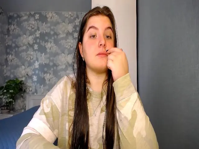 Live sex webcam photo for ElanisBlair #272951171