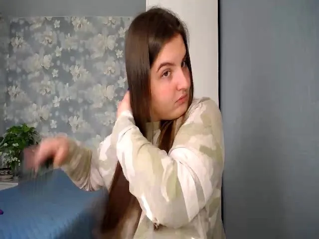 Live sex webcam photo for ElanisBlair #272953277