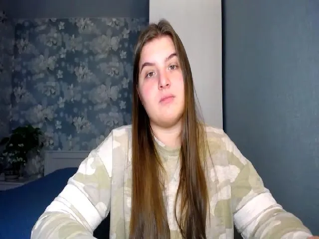 Live sex webcam photo for ElanisBlair #272953845