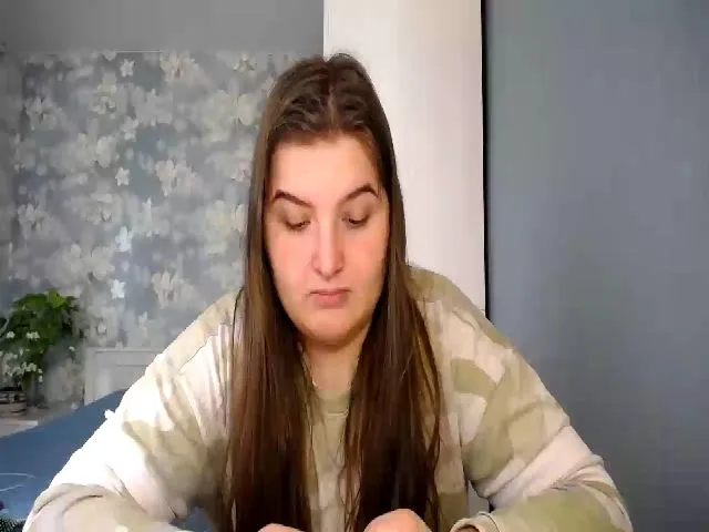 Live sex webcam photo for ElanisBlair #272961265