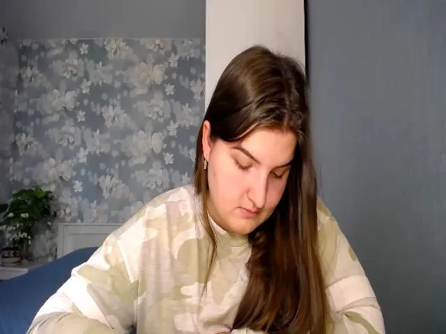 Live sex webcam photo for ElanisBlair #272969076