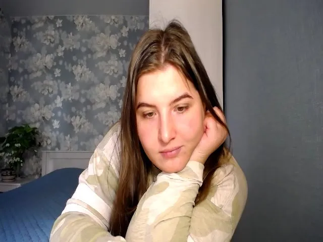 Live sex webcam photo for ElanisBlair #272969211