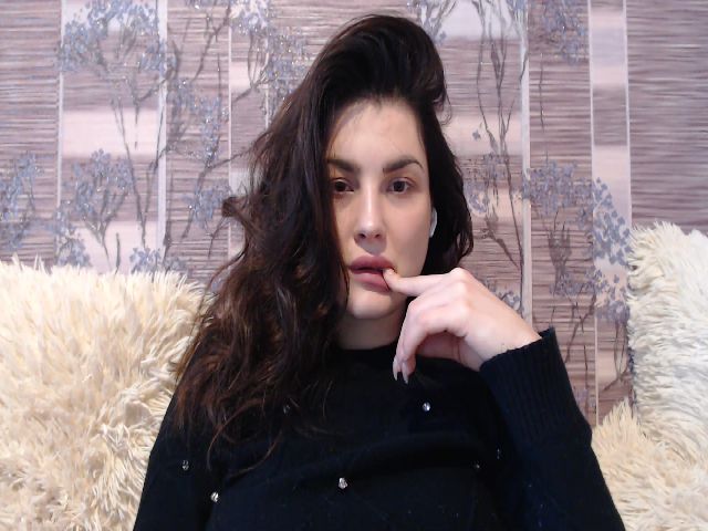 Live sex webcam photo for Elegancee #272190669