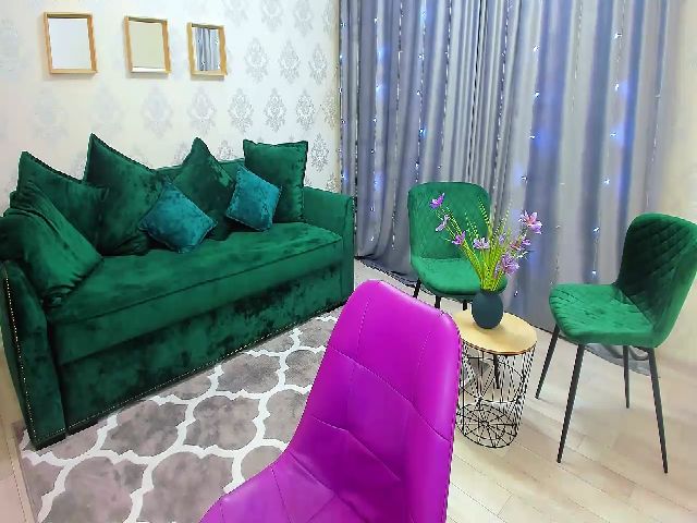 Live sex webcam photo for ElegantLook #272495889