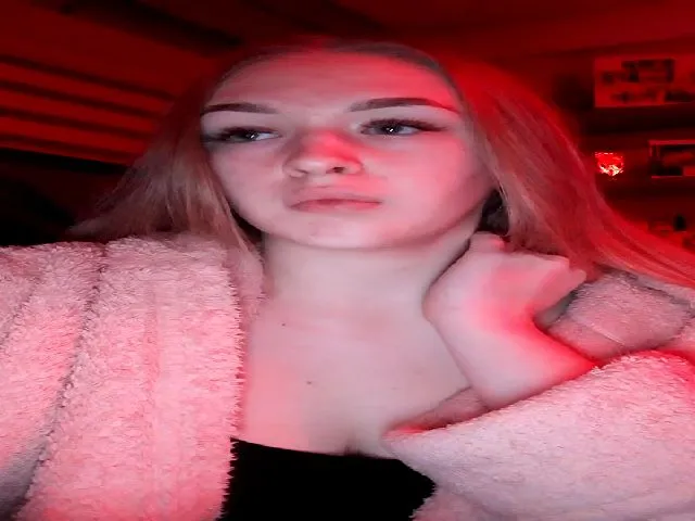 Live sex webcam photo for Elegantlady19 #272112833