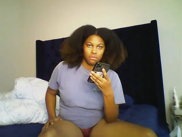 Live sex webcam photo for EleinaLove #272258216