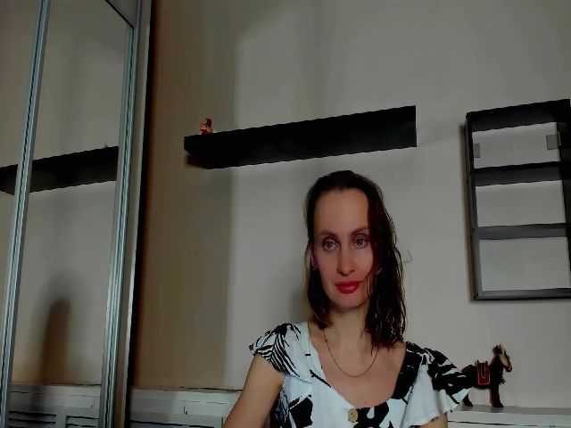 Live sex webcam photo for Elenapre #272077318