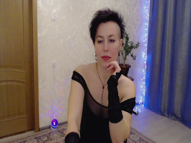 Live sex webcam photo for Elenaza #273328148