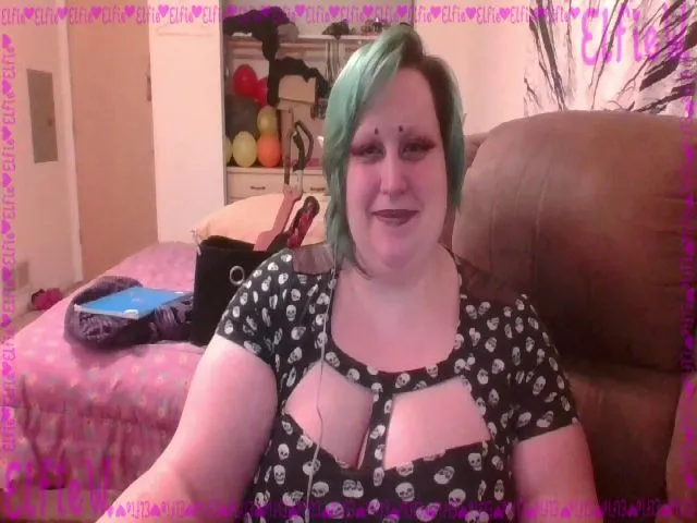 Live sex webcam photo for ElfieW #274456350