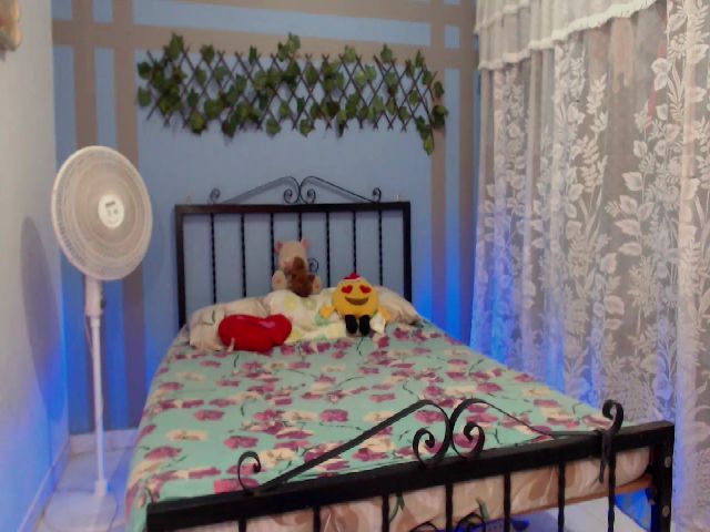 Live sex webcam photo for Eli_machado23 #272689559