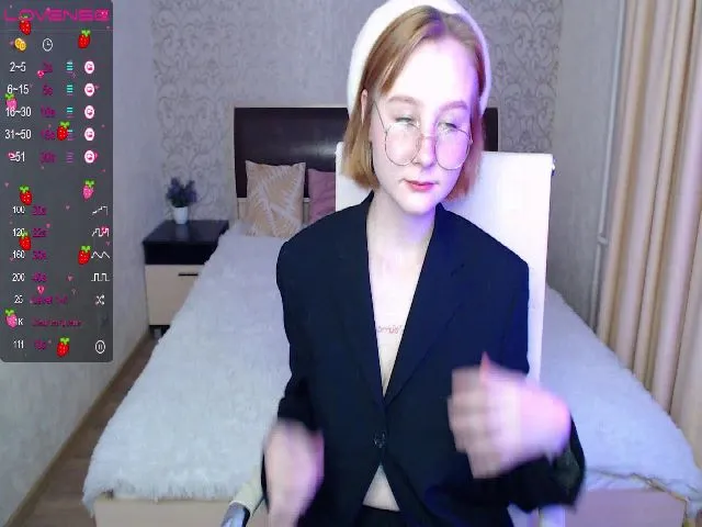 Live sex webcam photo for Eliemalkovich #273757348