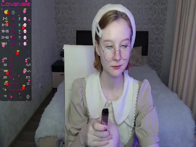 Live sex webcam photo for Eliemalkovich #273839897