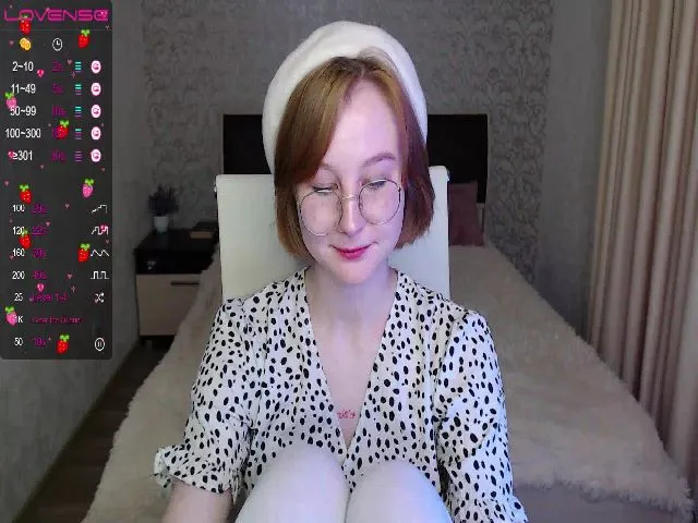 Live sex webcam photo for Eliemalkovich #274649399