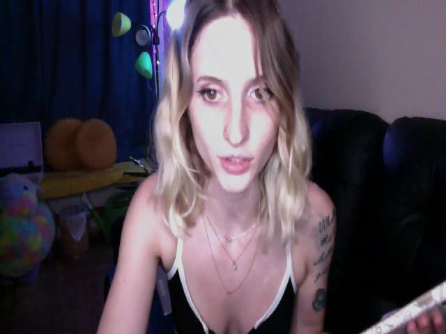 Live sex webcam photo for ElinaXiana #274512857