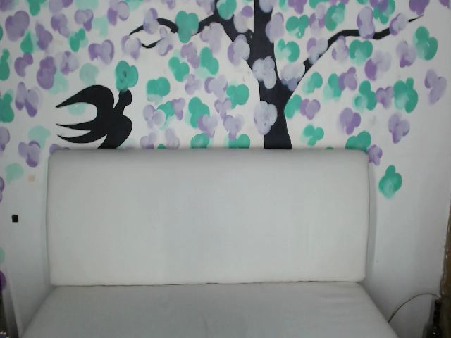 Live sex webcam photo for EliseFoxx #273008883