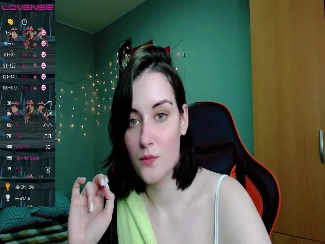 Live sex webcam photo for Elise_sweet #272367023