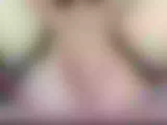 Live sex webcam photo for ElissaSquirt #273521789