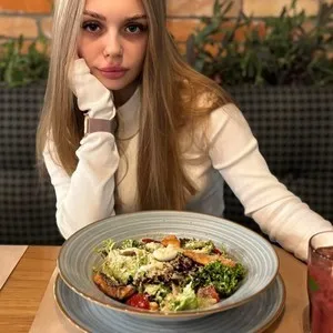 Live sex webcam photo for Elizabett06 #278258178