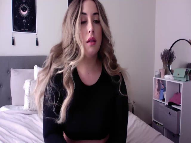 Live sex webcam photo for EllaCakes #271738735