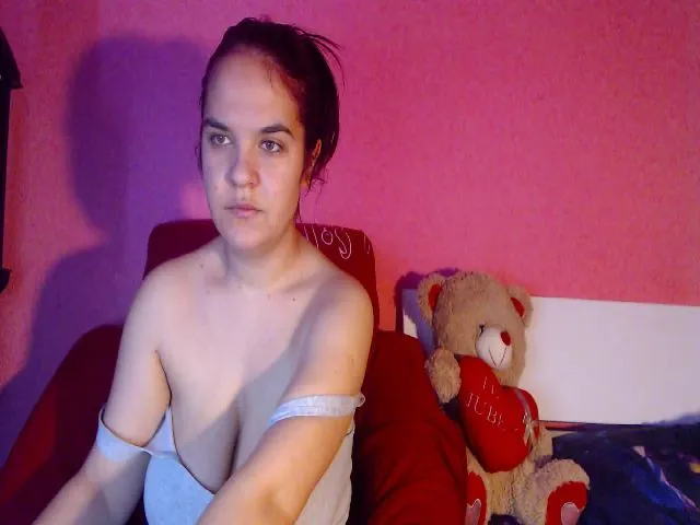 Live sex webcam photo for Ella_Diamond #271799538