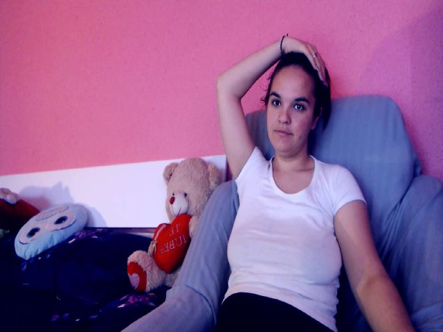 Live sex webcam photo for Ella_Diamond #272862299