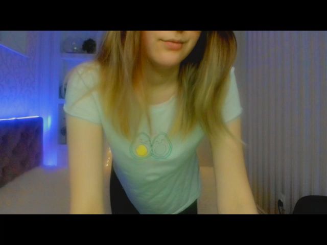 Live sex webcam photo for Ella_Hudson #271785430