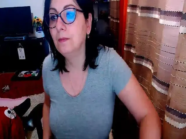 Live sex webcam photo for Ella_Sunshine #287890774