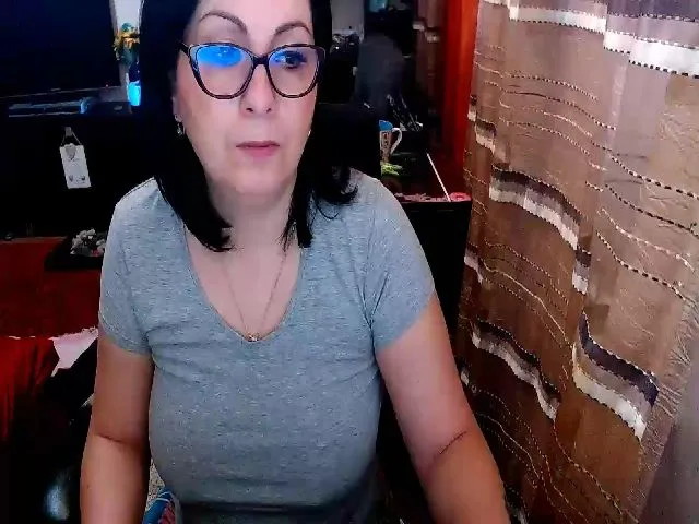 Live sex webcam photo for Ella_Sunshine #287890776