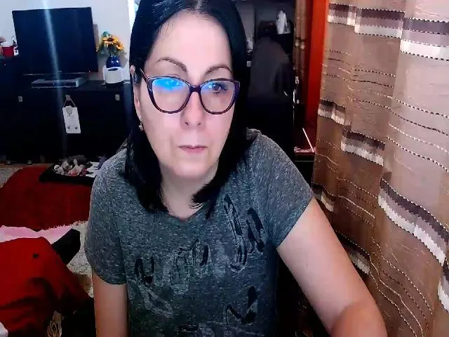 Live sex webcam photo for Ella_Sunshine #287890781