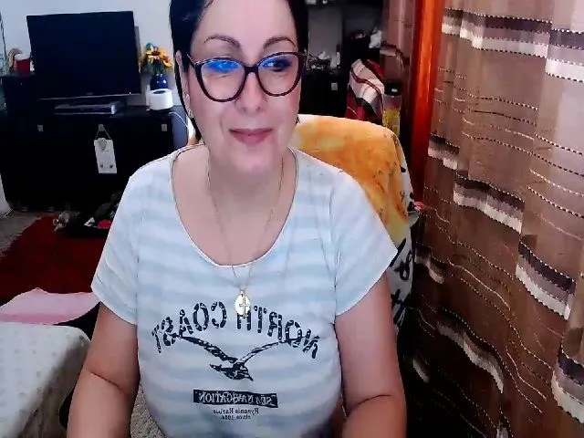 Live sex webcam photo for Ella_Sunshine #287890785