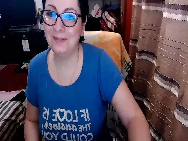 Live sex webcam photo for Ella_Sunshine #287890795