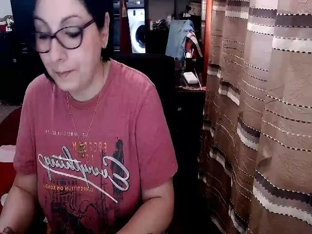 Live sex webcam photo for Ella_Sunshine #287890816