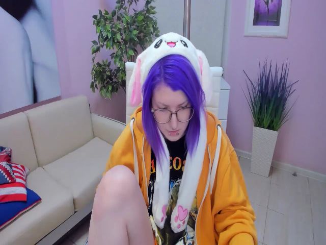 Live sex webcam photo for EllieSmile #272714800