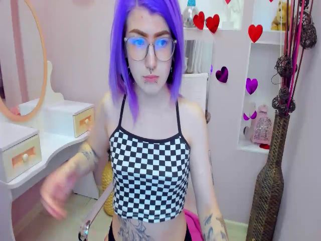 Live sex webcam photo for EllieSmile #272814435