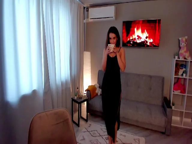 Live sex webcam photo for Ellies_Smile #272462272