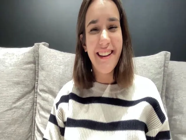 Live sex webcam photo for Ellies_Smile #272738150