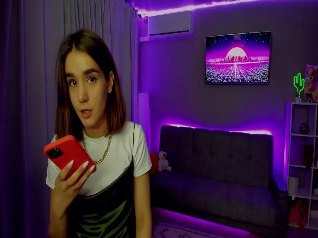 Live sex webcam photo for Ellies_Smile #273021839